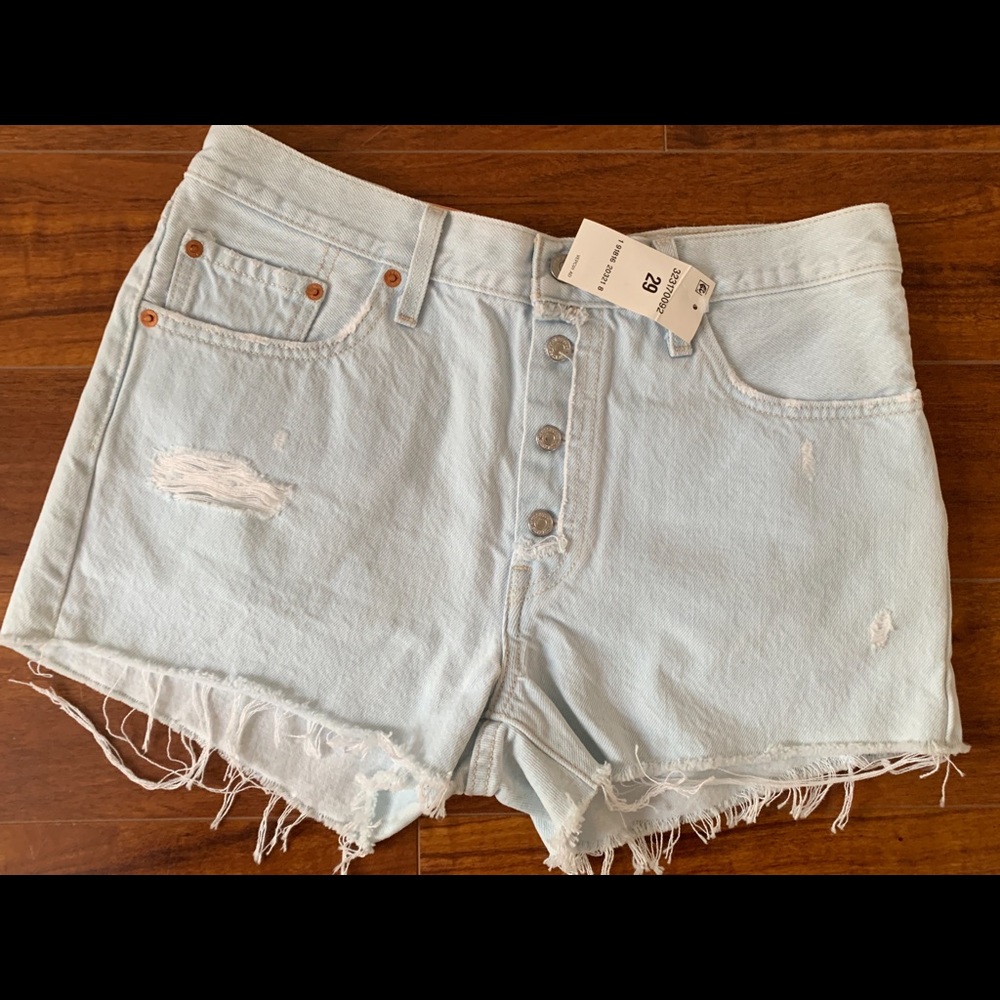 NWT Levi’s 501 shorts